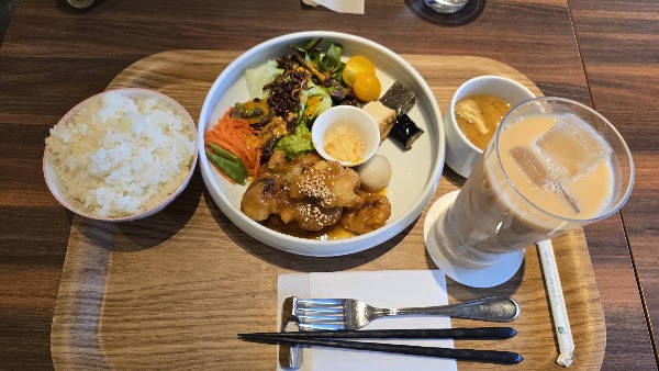 MERCY Vegan Factory 大阪本店 4