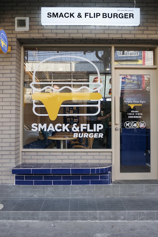 SMACK & FLIP BURGER (Sanpakoi) สาขาสันป่าข่อย