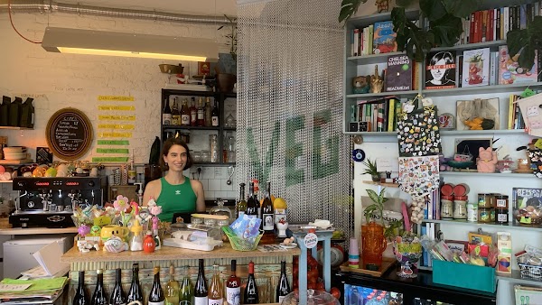 PENTAGON - Specialty coffee / Vegetarian food / Natural wine / Affordable art