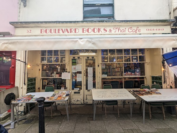 Boulevard Bookshop & Thai Cafe