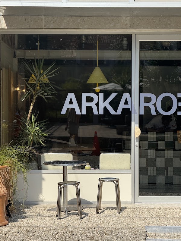 ARKAROEK เอิกเกริก