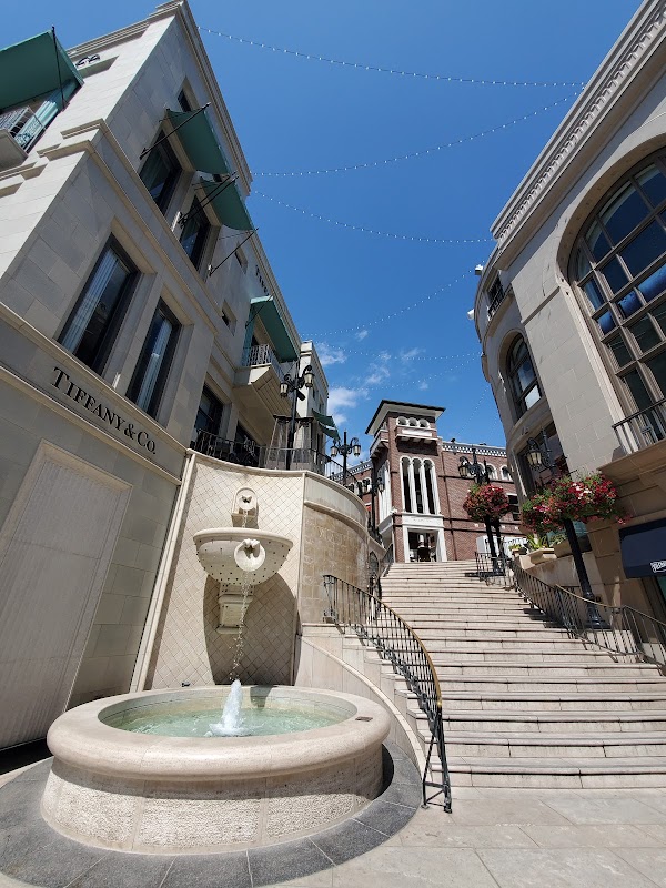 Rodeo Drive 3