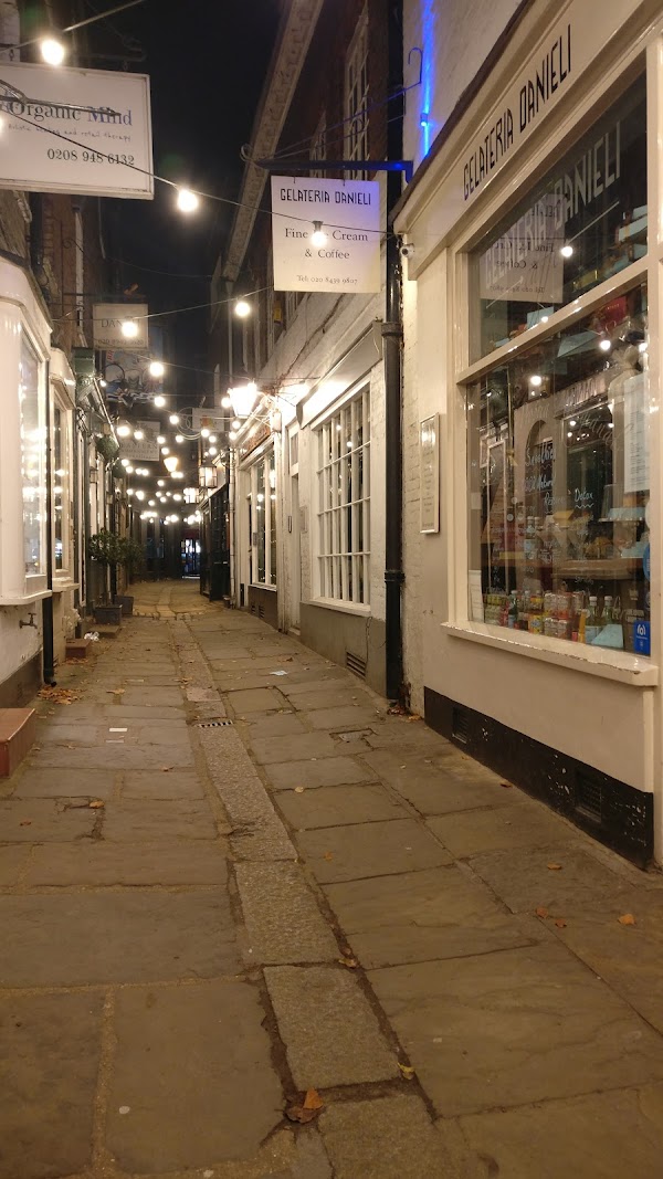 Brewers Lane 4