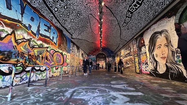 Leake Street 5