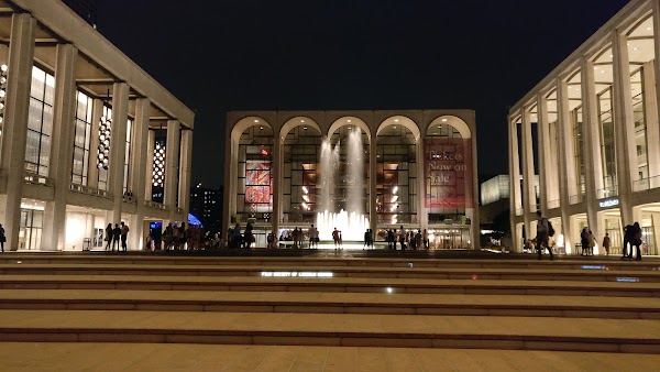 Lincoln Center Plaza 4
