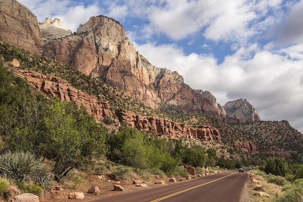 Zion – Mount Carmel Highway
