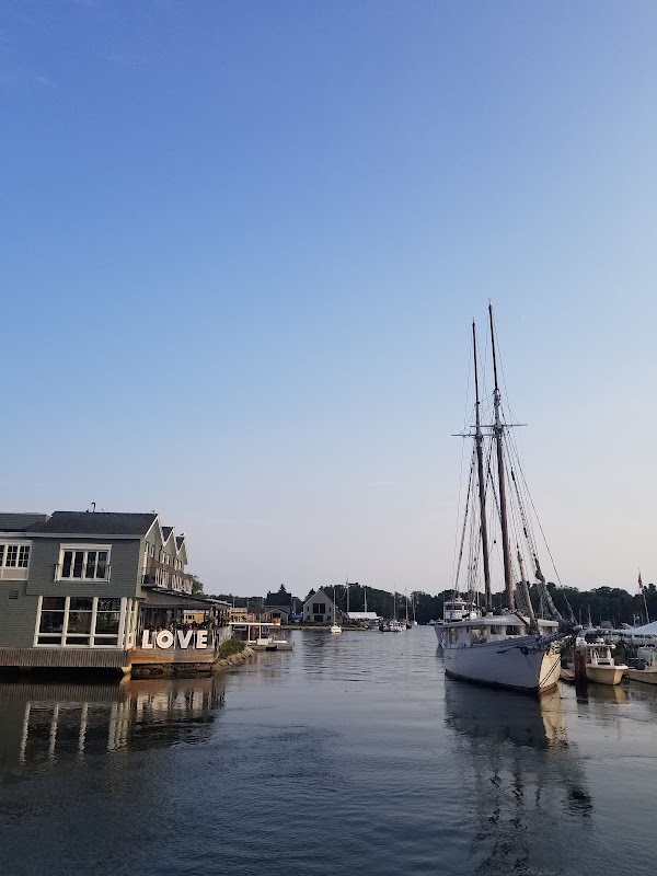 Dock Square