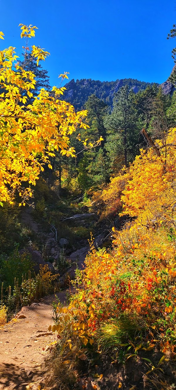 Royal Arch Trail 2