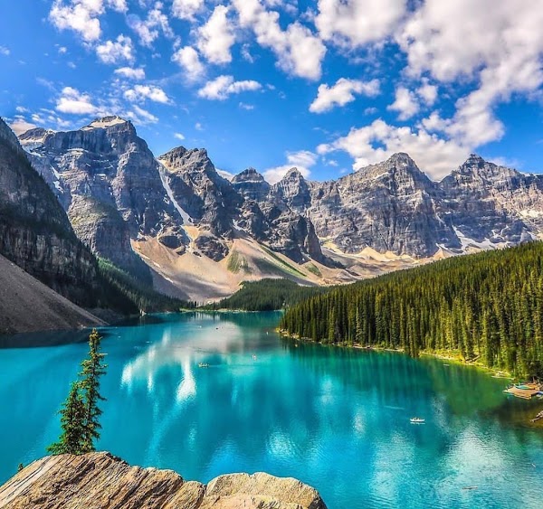 Moraine Lake Road