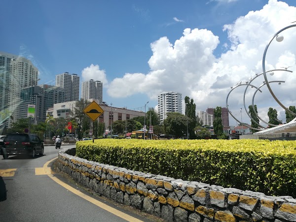 Gurney Drive 2