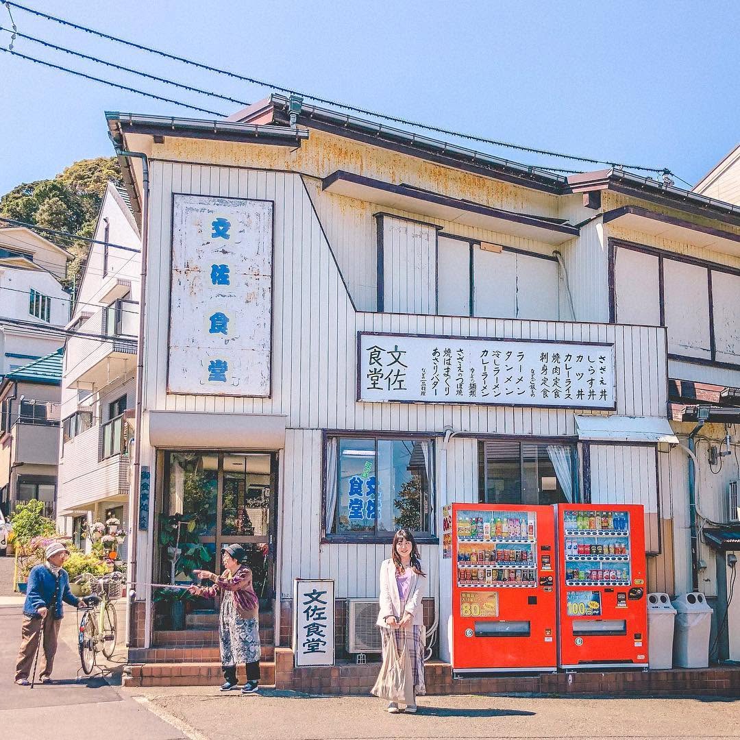 Enoshima Station, Bunsa Shokudo, and Enoshima Pudding
