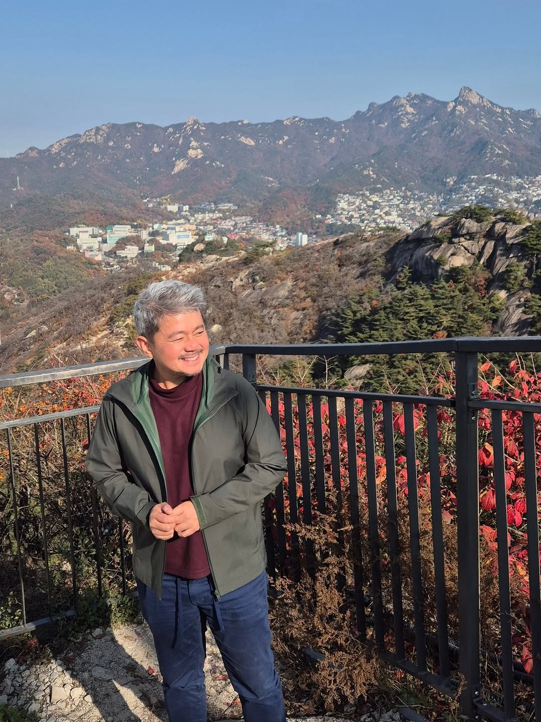 Seoul Mountains Offer Easy Hikes With City Views
