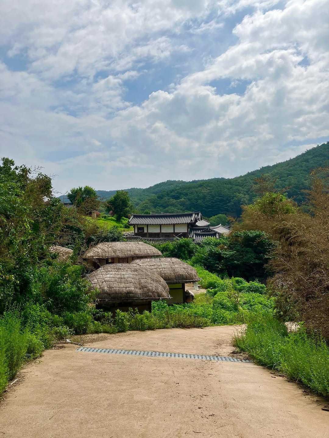 Yangdong Folk Village: A Historic Korean Town