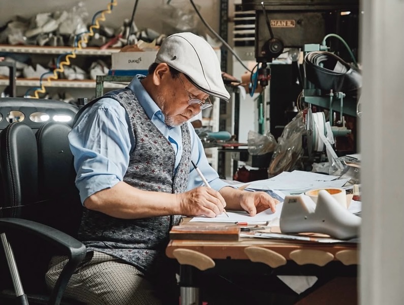 Seongsu Station: Seoul's Handmade Shoe Hub