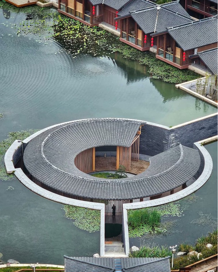 Longxing Temple: A Single Destination
