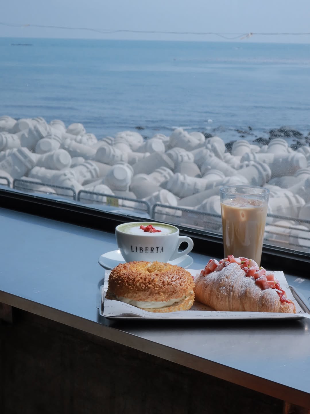Liberta Cheongsapo Branch: Busan Cafe Experience