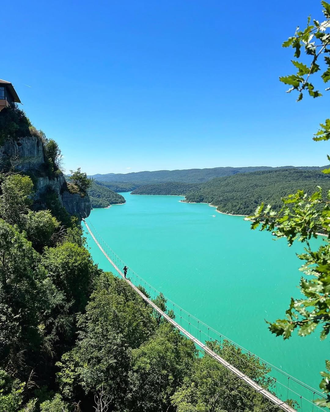 Lac de Vouglans Hiking Trail and Restaurant