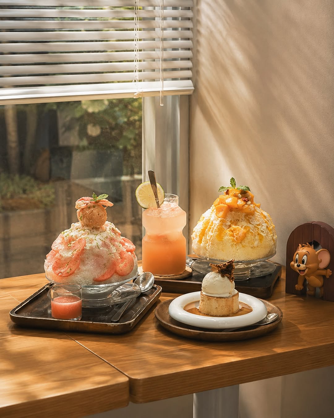 Kakigori: Japanese Shaved Ice and Coffee Shop