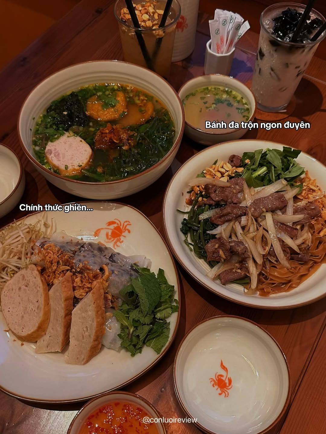 Delicious Crab Noodle Salad at Bánh Đa Cua Dì Lý
