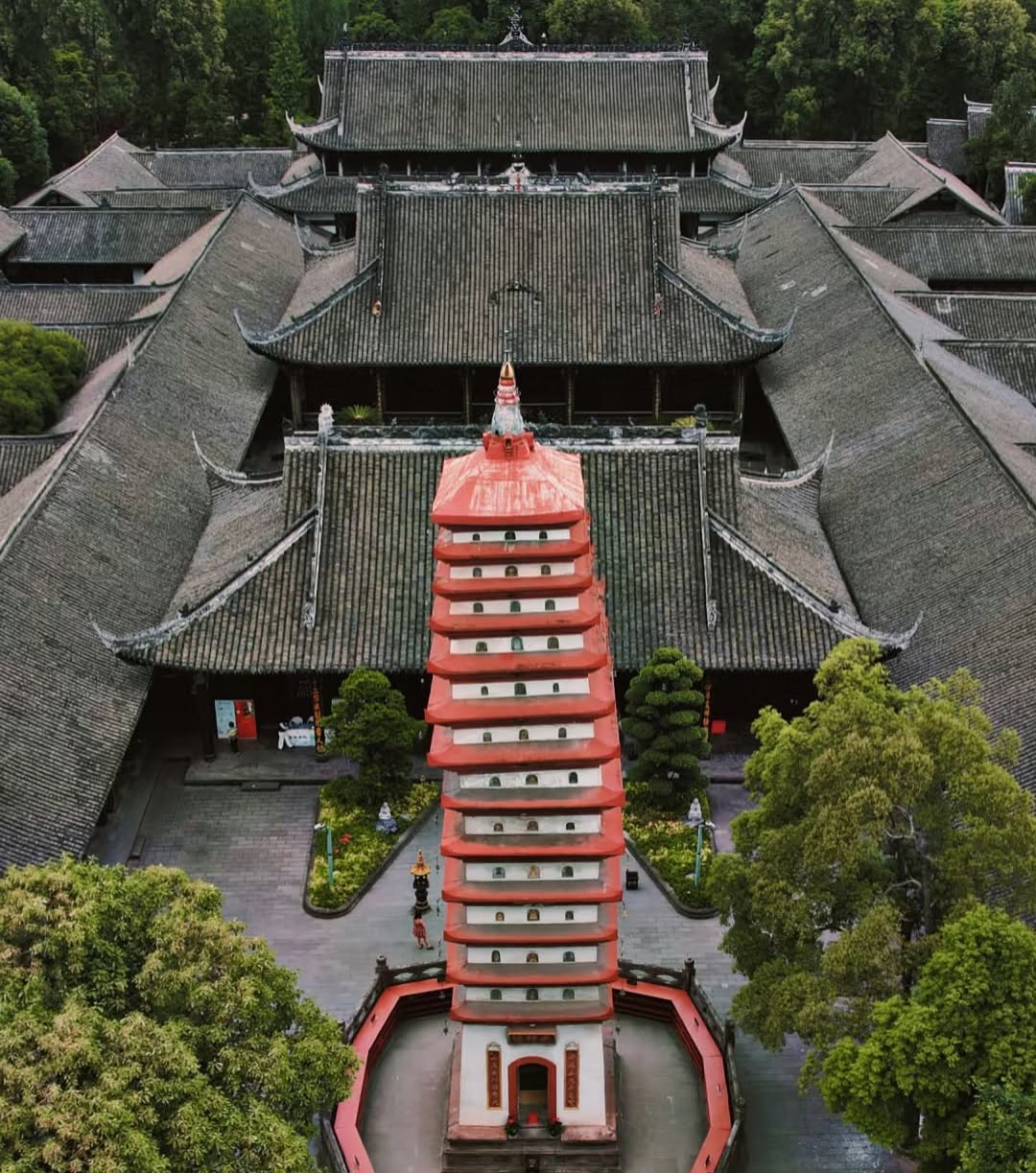 Chengdu: Ancient Civilization, World Heritage Cuisine