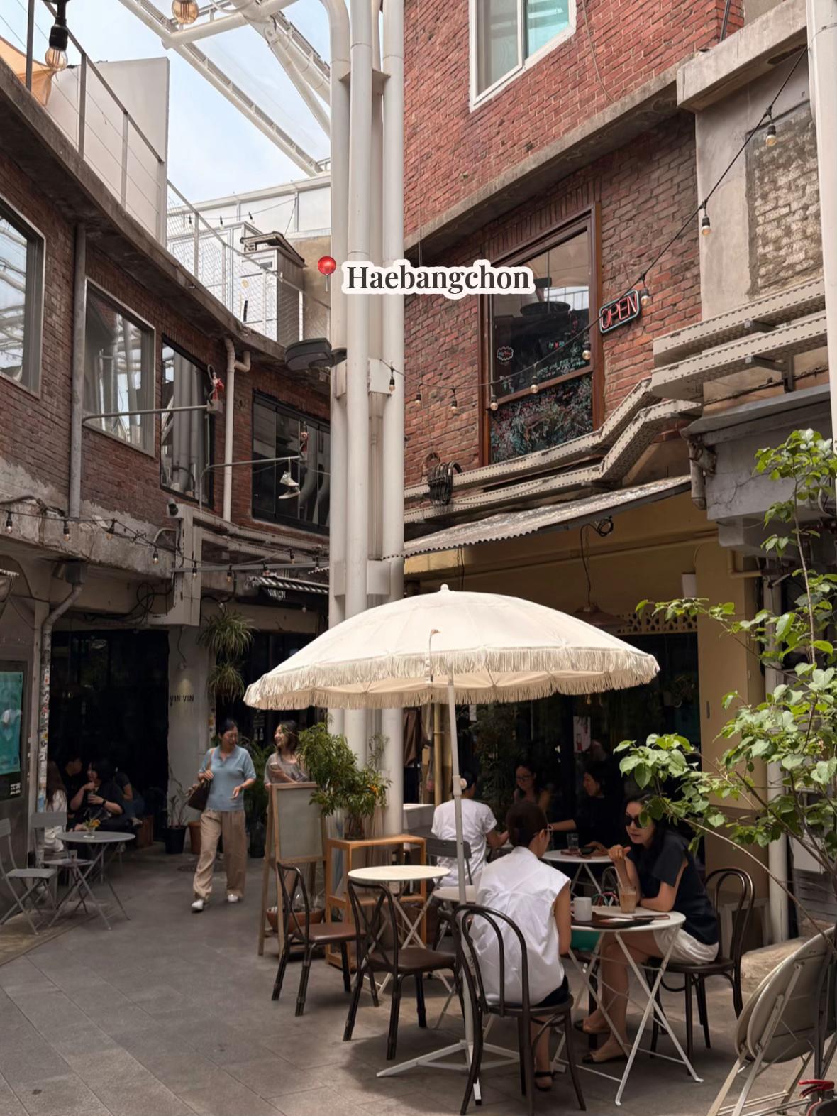 Seoul's Sunset Views, Cafes, and Trendy Neighborhoods