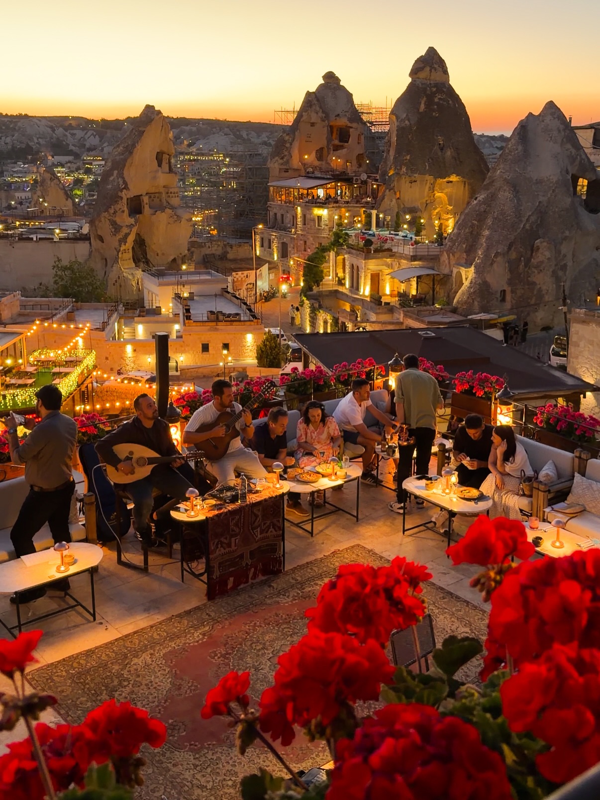 Kaira Rooftop Bar: Cappadocia's Captivating Destination