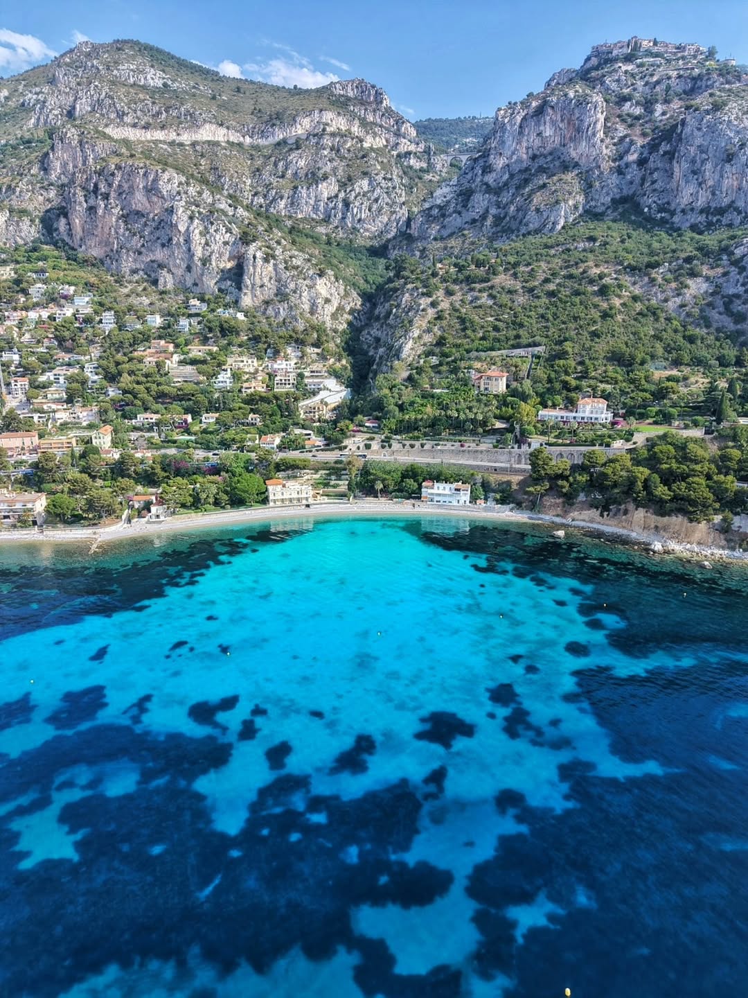 Èze Sur Mer: Azure Coast Paradise With Turquoise Waters