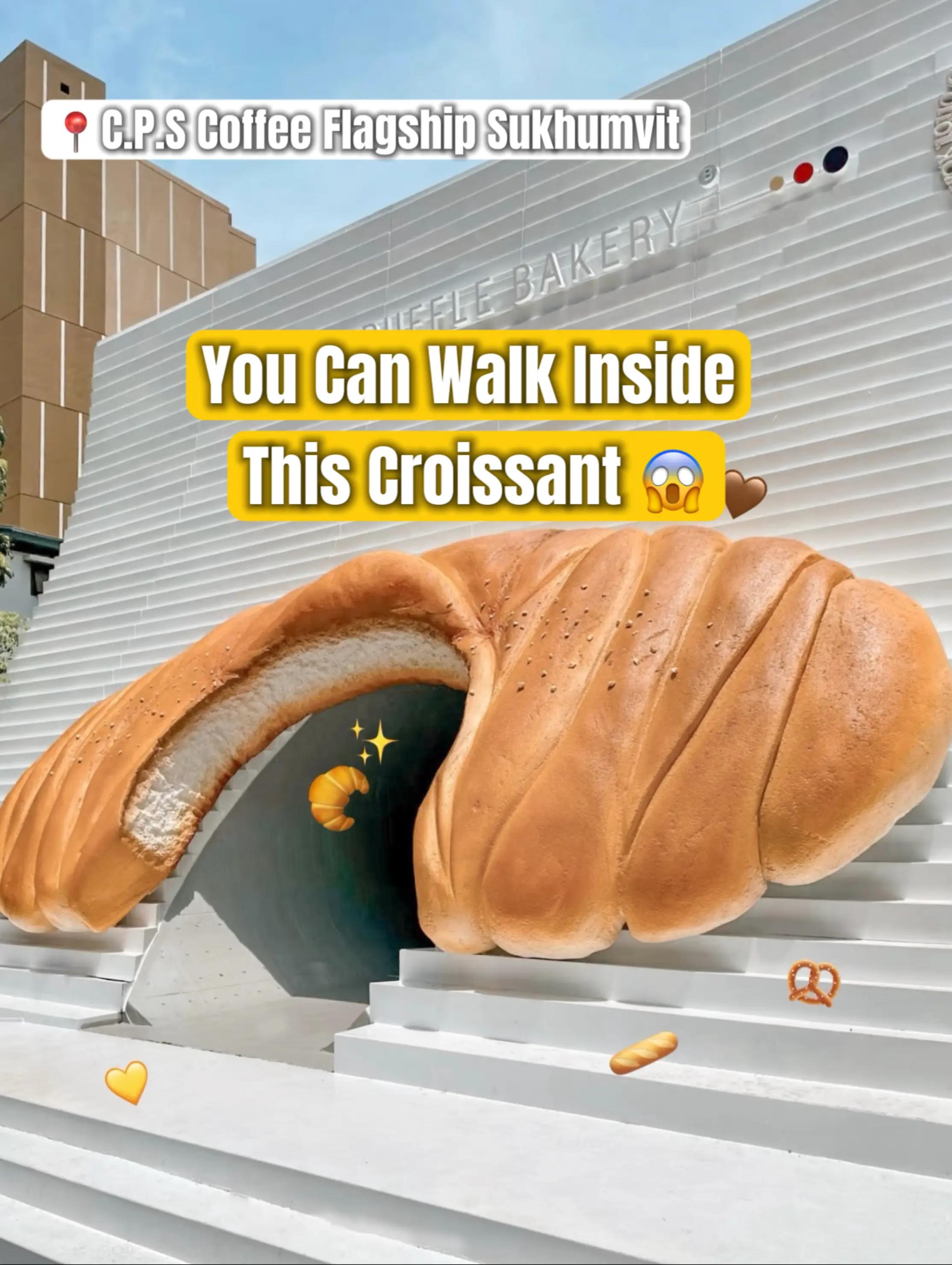 Croissant-Shaped Bakery in Bangkok Is a Photo Op