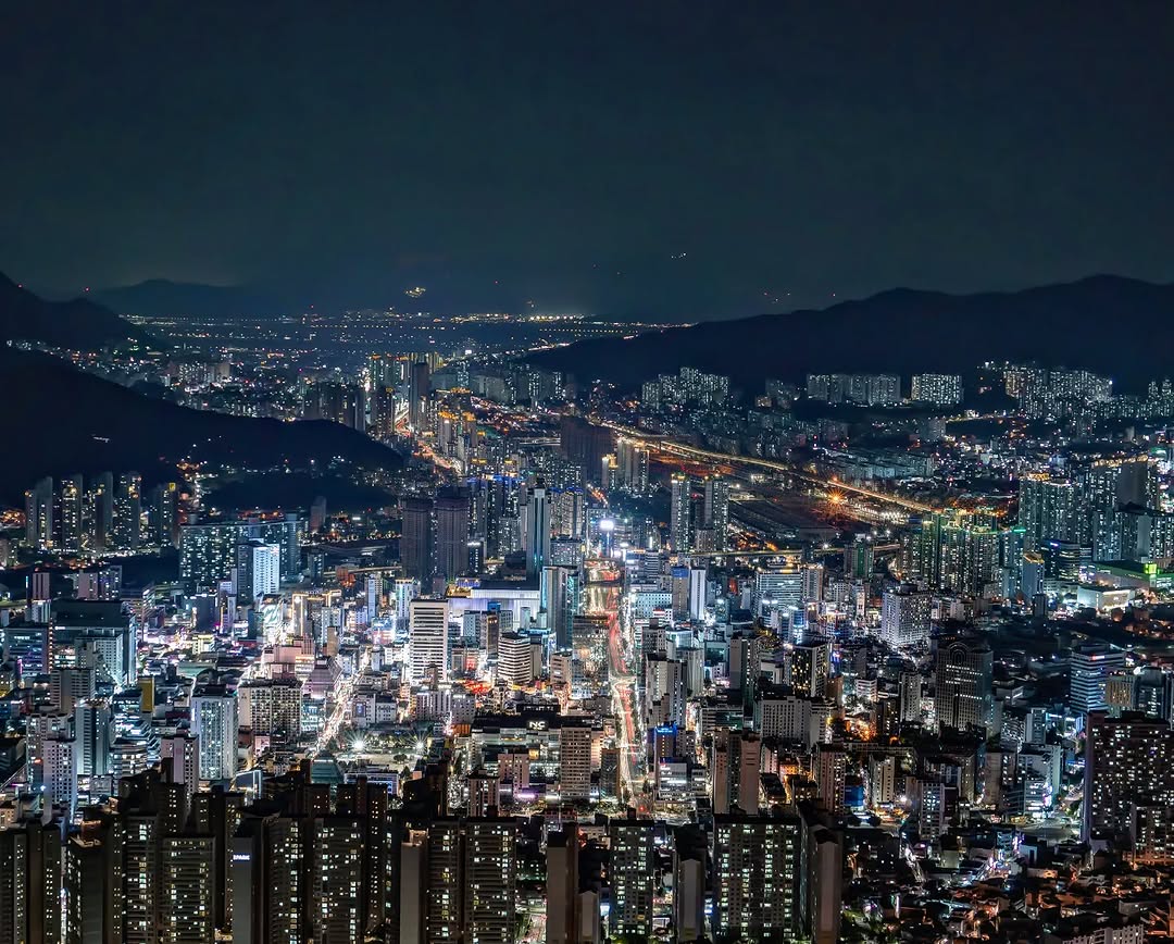 Gwangalli Beach's Nightlife and Busan Tours