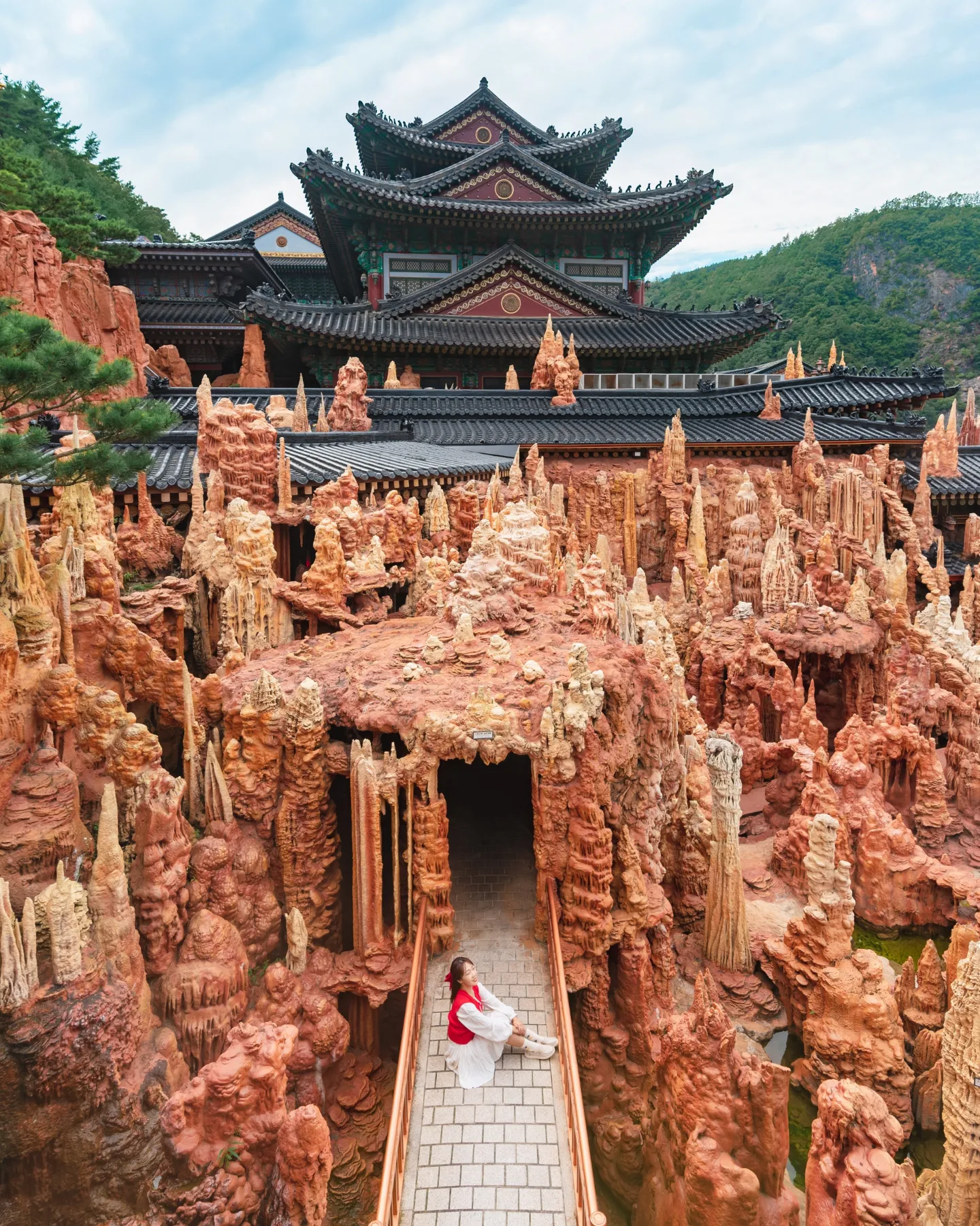 Gangwon Comprehensive Museum's Global Artifacts