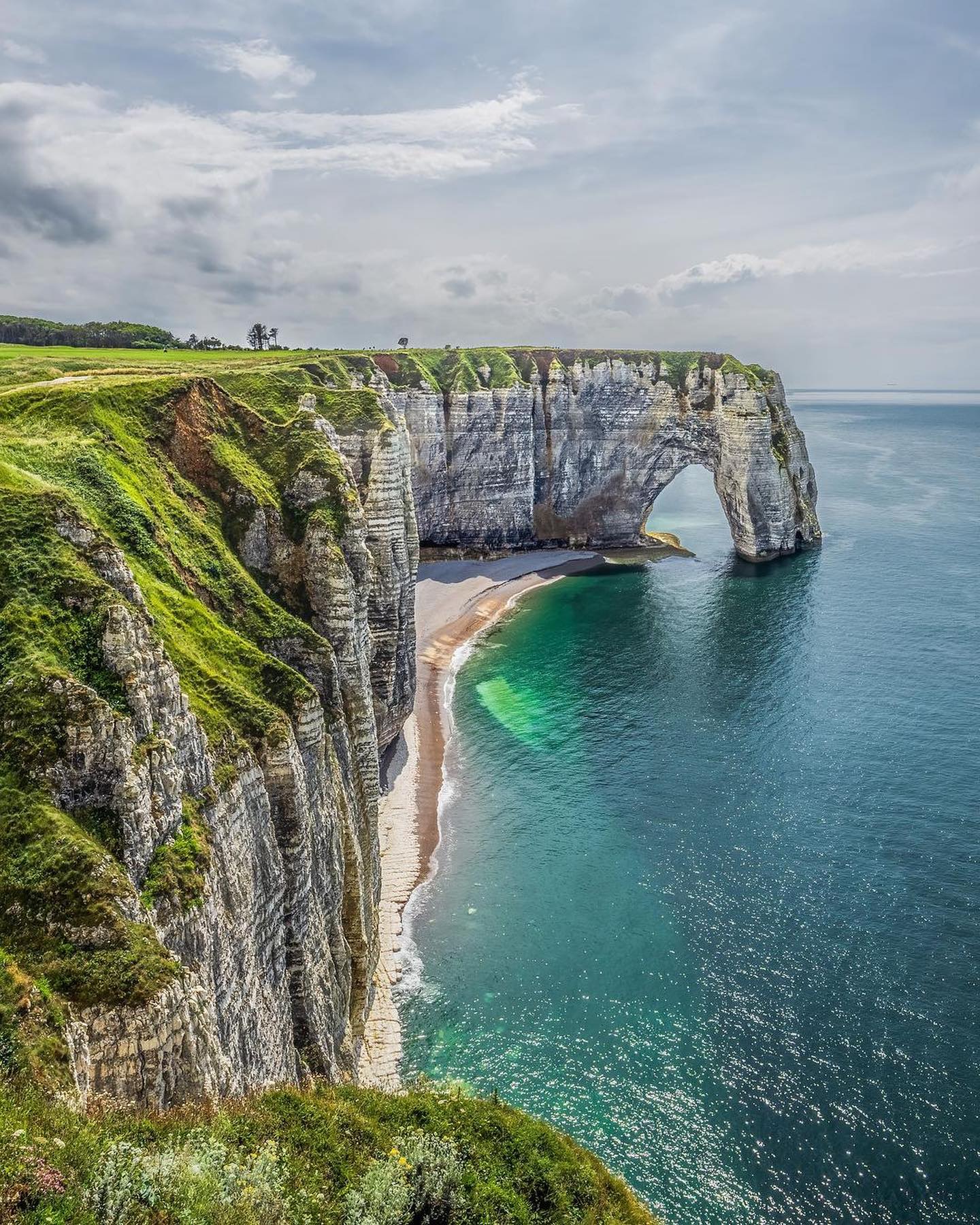 Étretat Cliffs' Natural Beauty