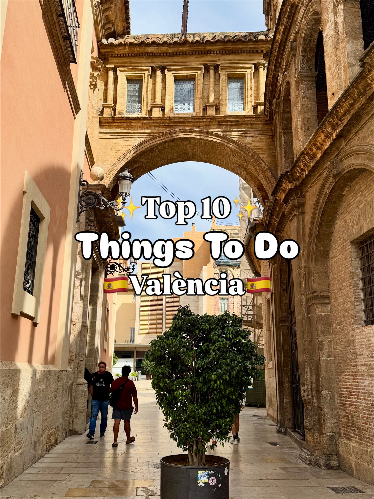 Top Valencia Attractions: Landmarks, Food, and Drinks