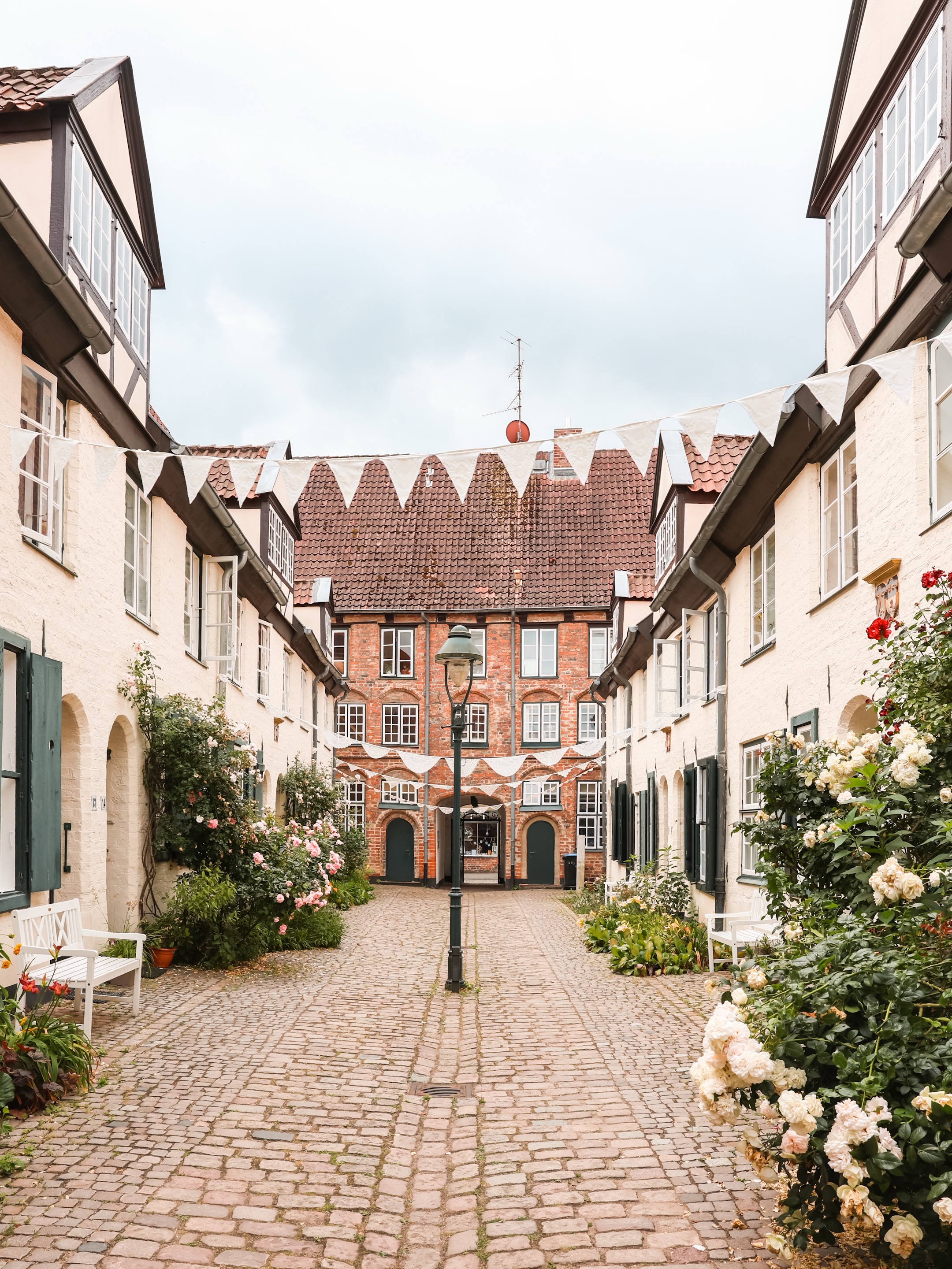 Glandorps Hof: Lübeck's Oldest Foundation Courtyard
