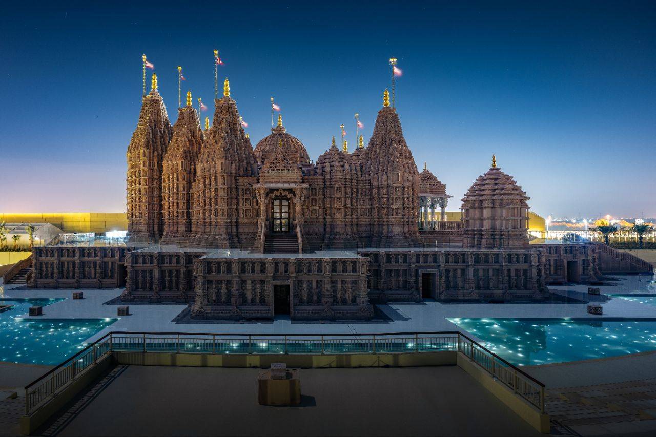 Abu Dhabi Hindu Mandir Opens Doors