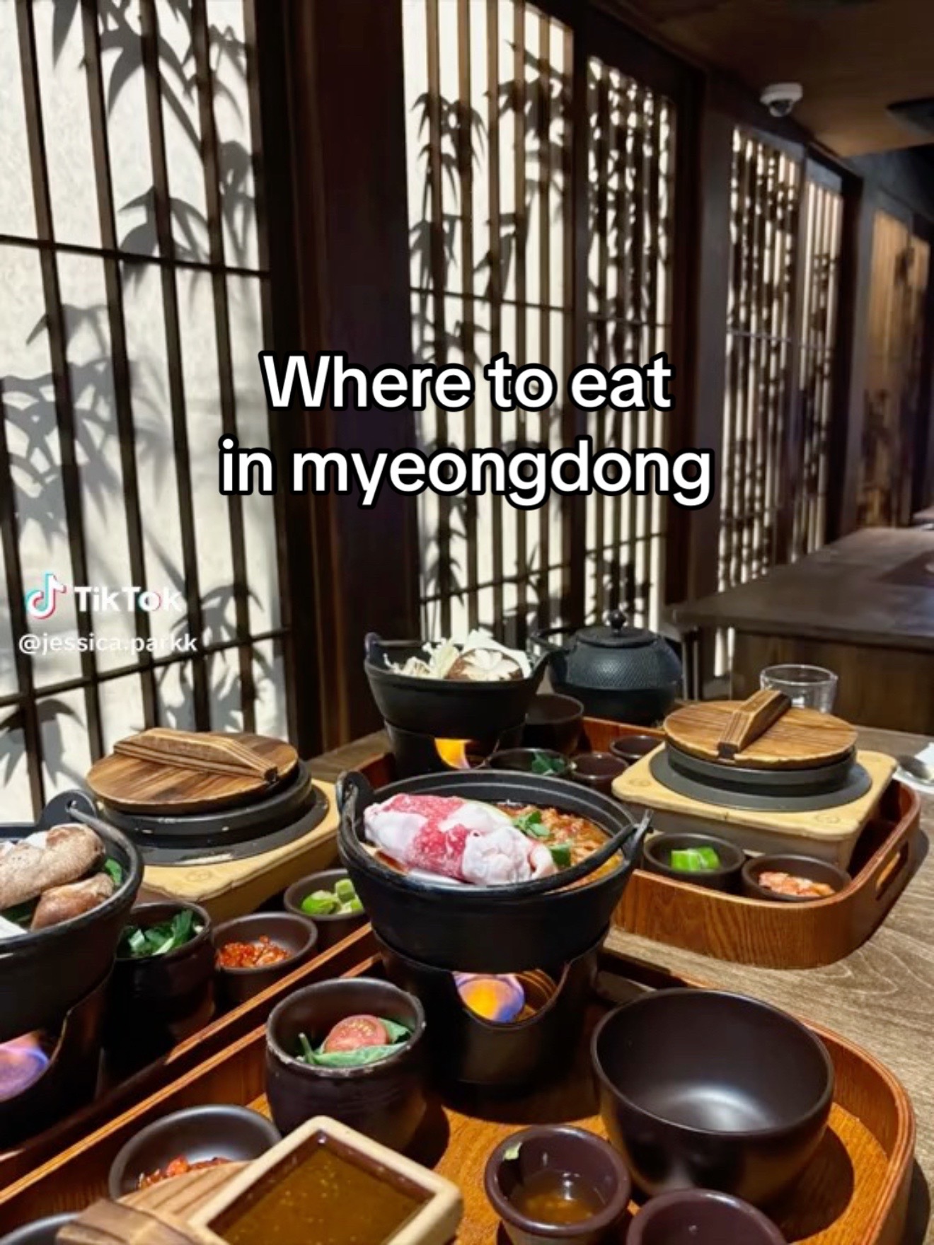 Woomoolzip Myeongdong: Hotpot After Shopping