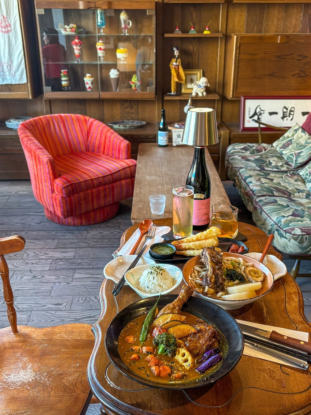 Toronto Café Becomes Japanese Izakaya At Night
