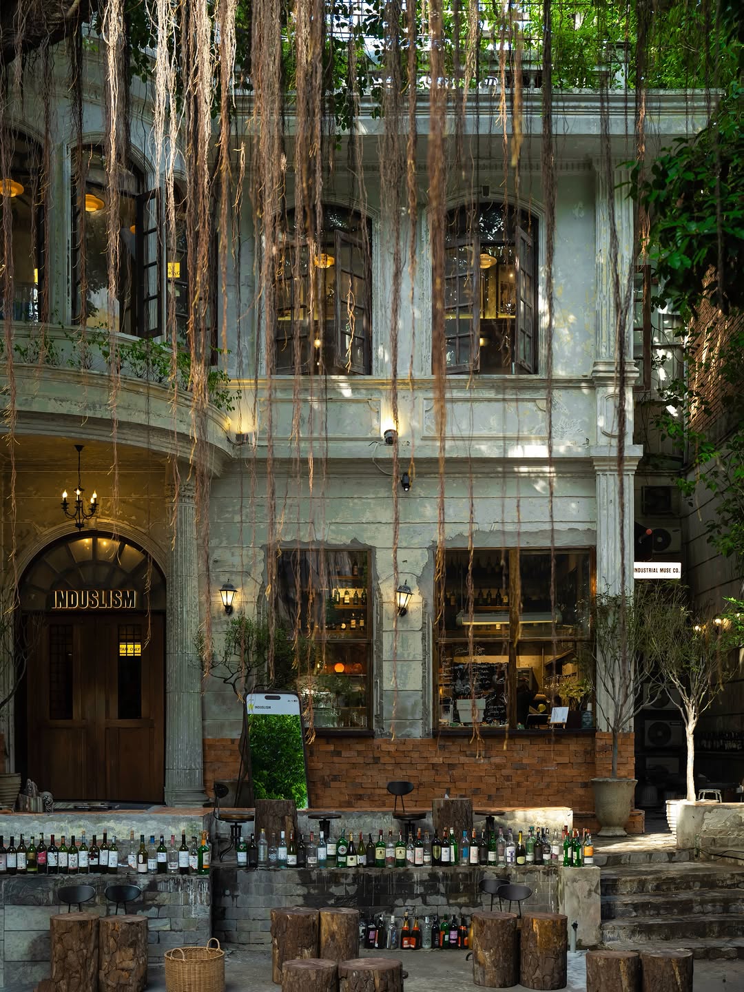 Industrial Cafe in Old Saigon House