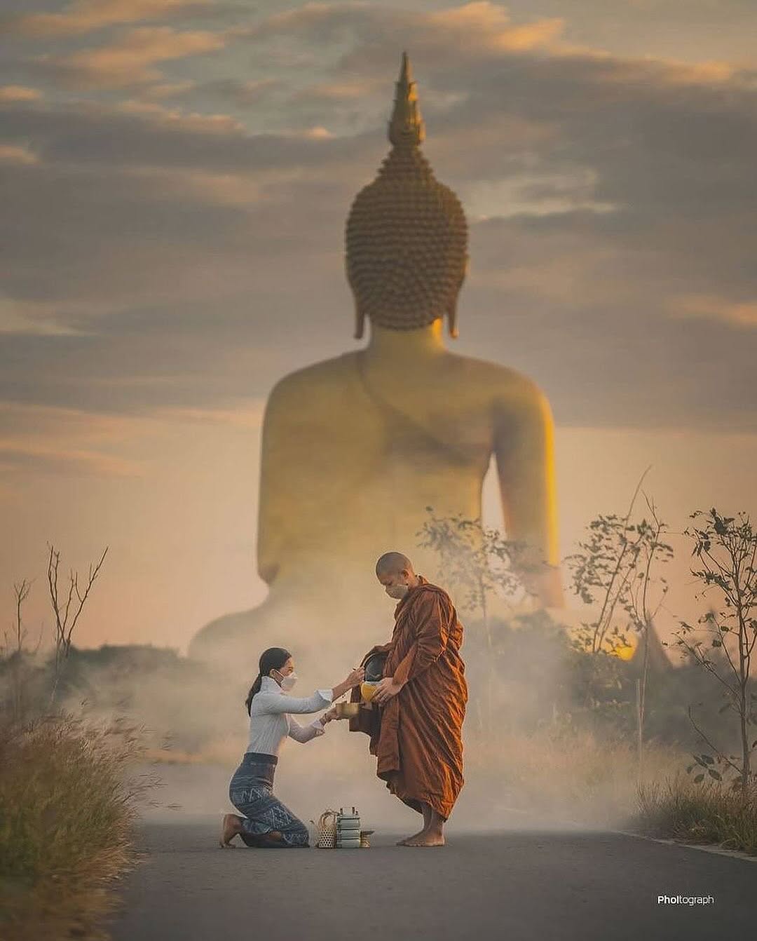Giant Buddha Statue at Wat Muang