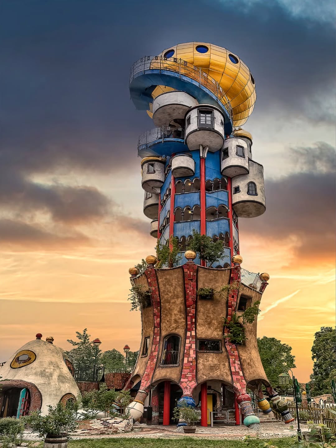 Kuchlbauer Tower: A Whimsical Brewery Landmark