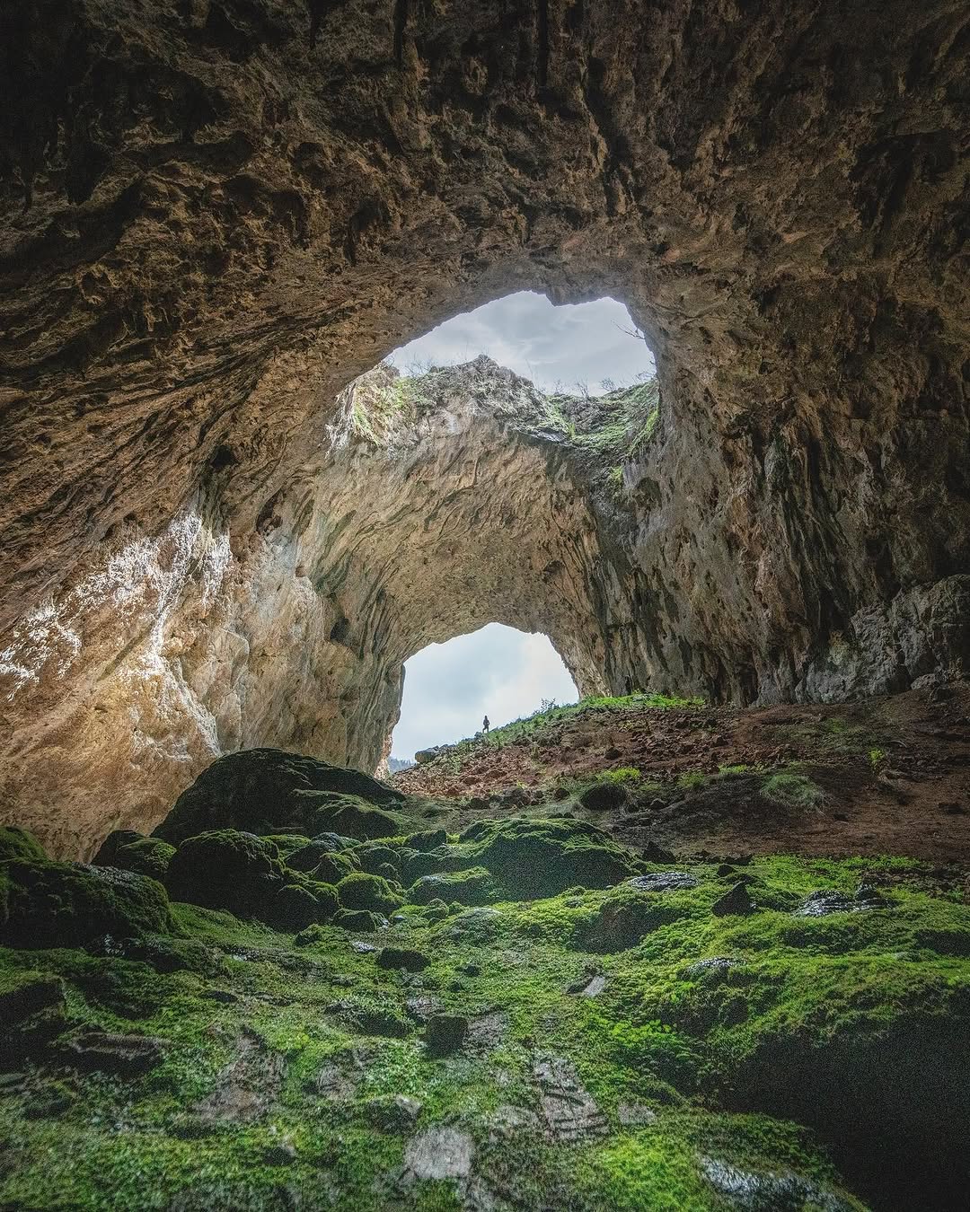 Kosciuszko National Park Caves & Limestone Formations