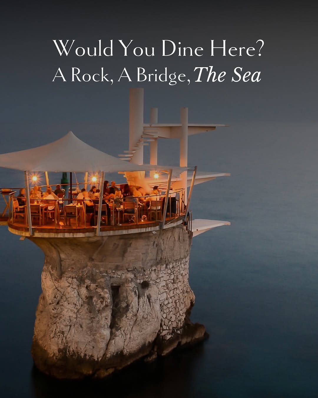 Le Plongeoir: Restaurant Perched Above The Sea