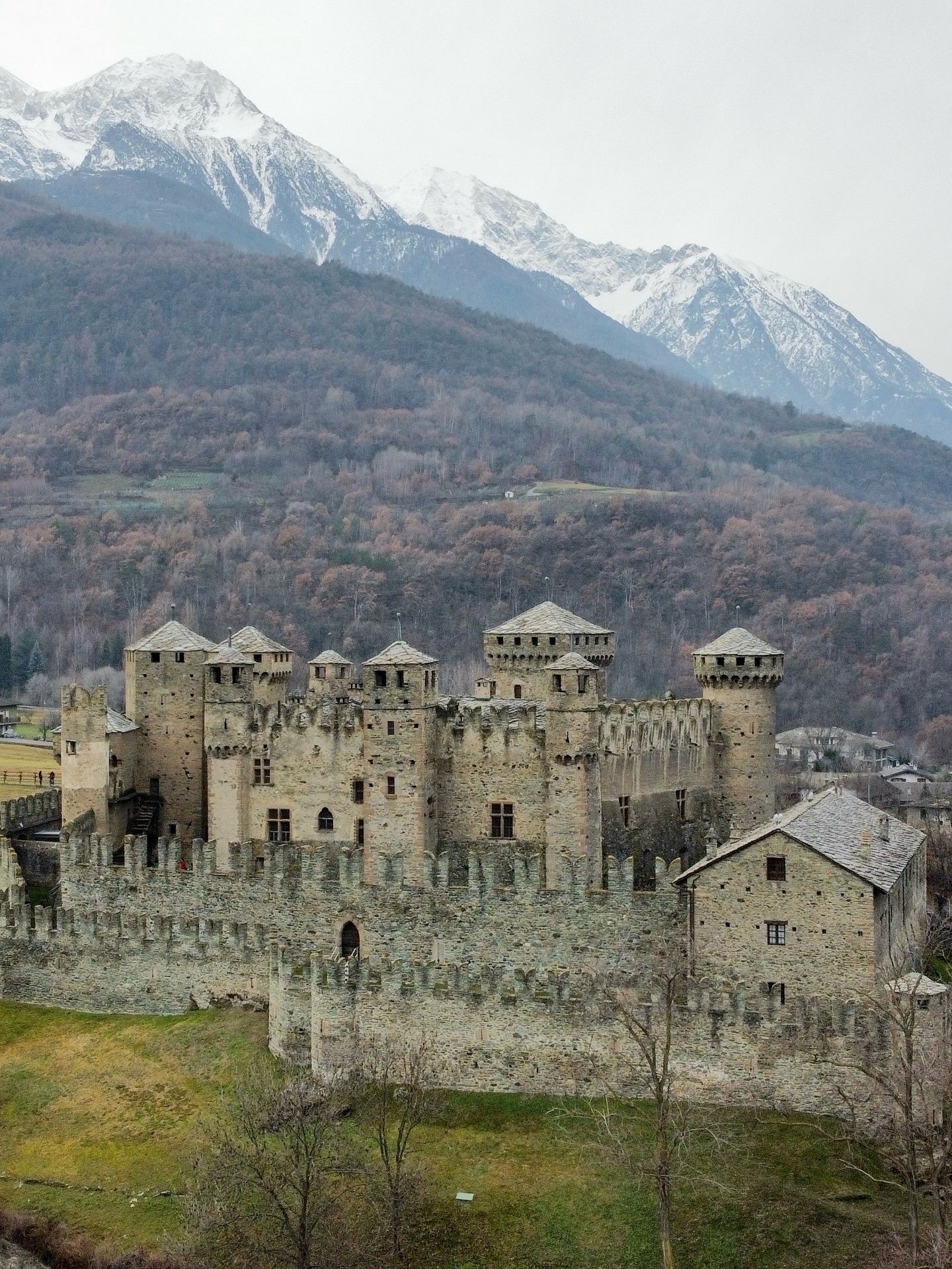 Explore Valle d'Aosta's Castles, Towns, and Mountains