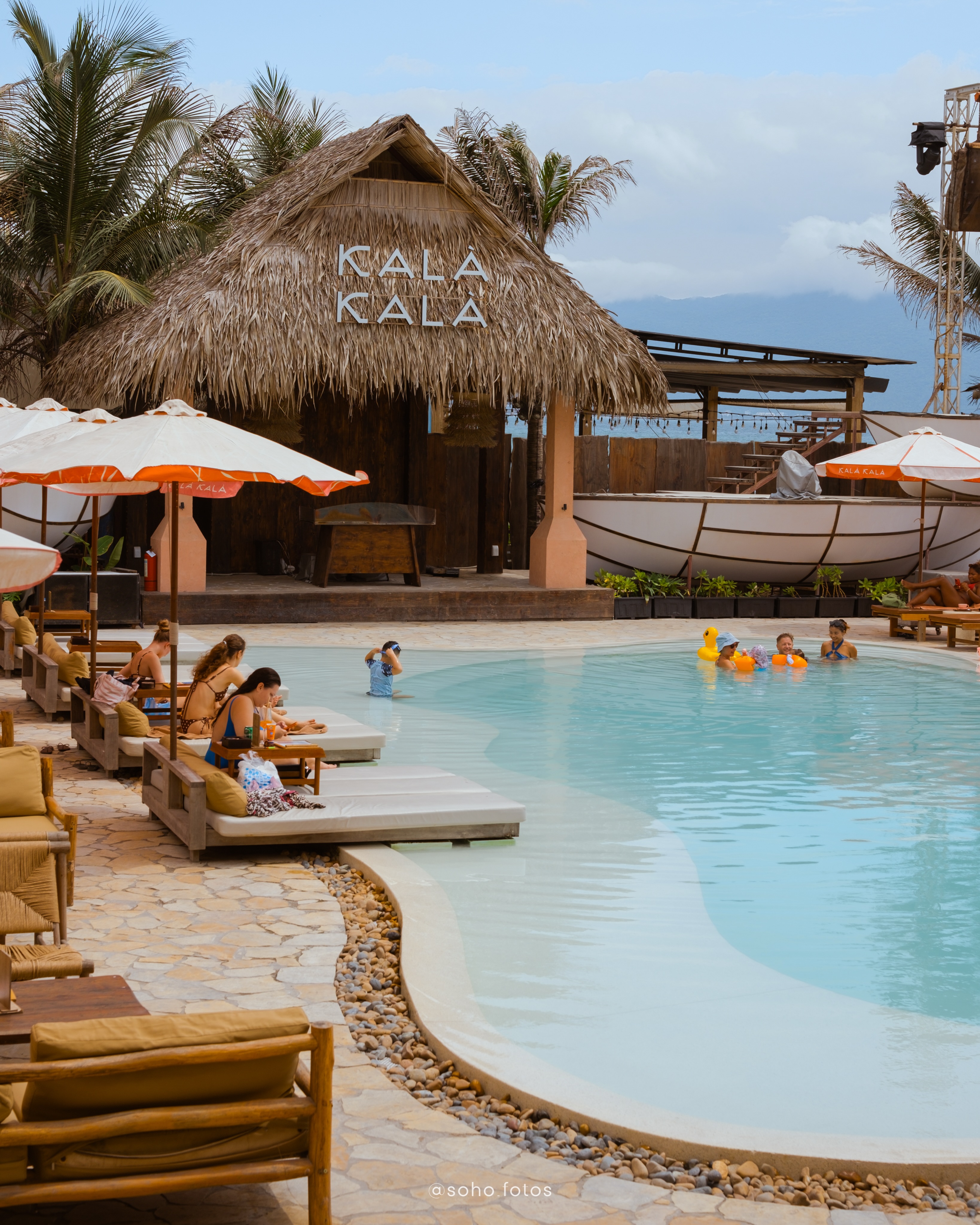 Kalà Kalà Beach Club Offers Relaxed Summer Vibes