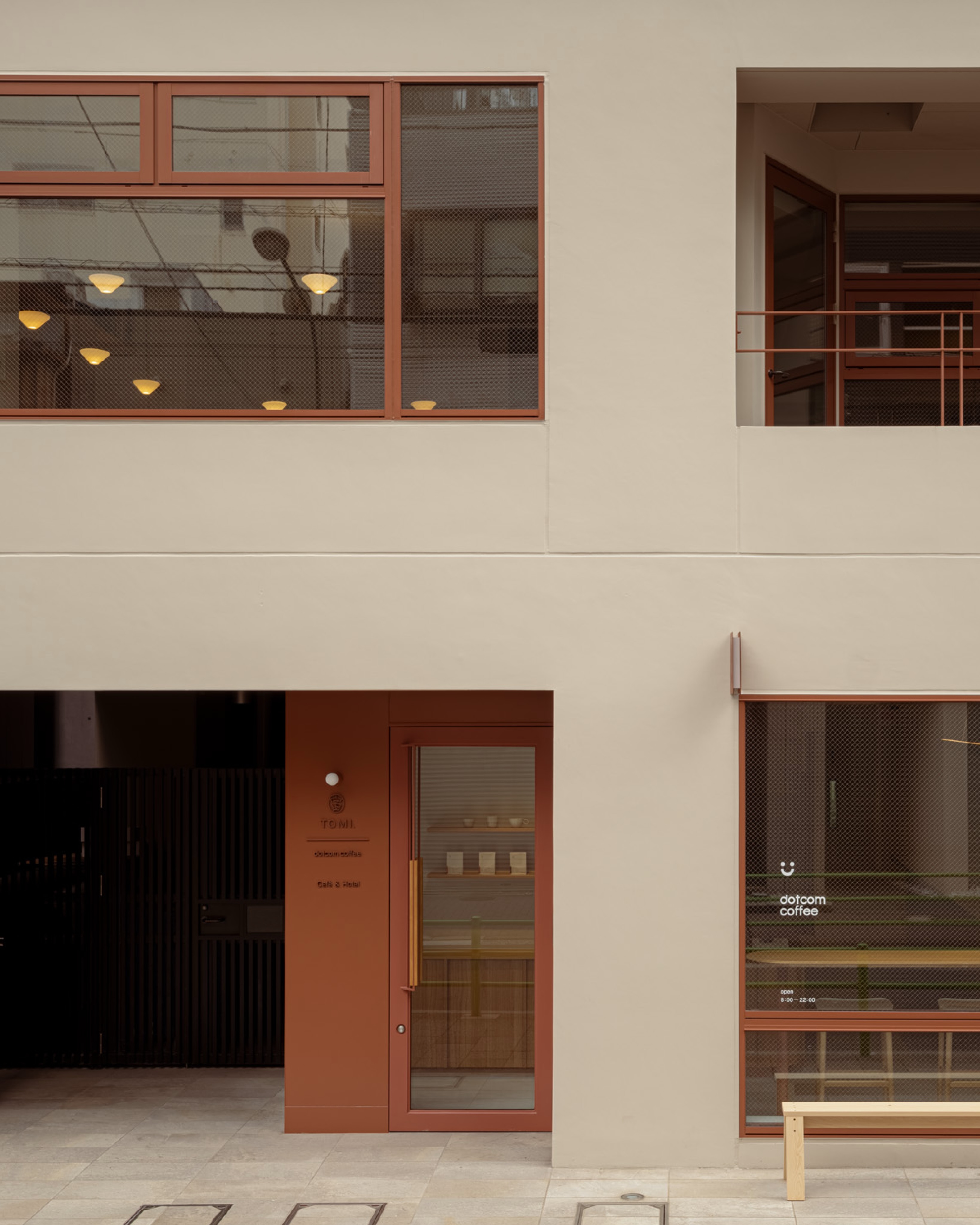 Tokyo Hospitality: Hotel and Coffee Shop Blend