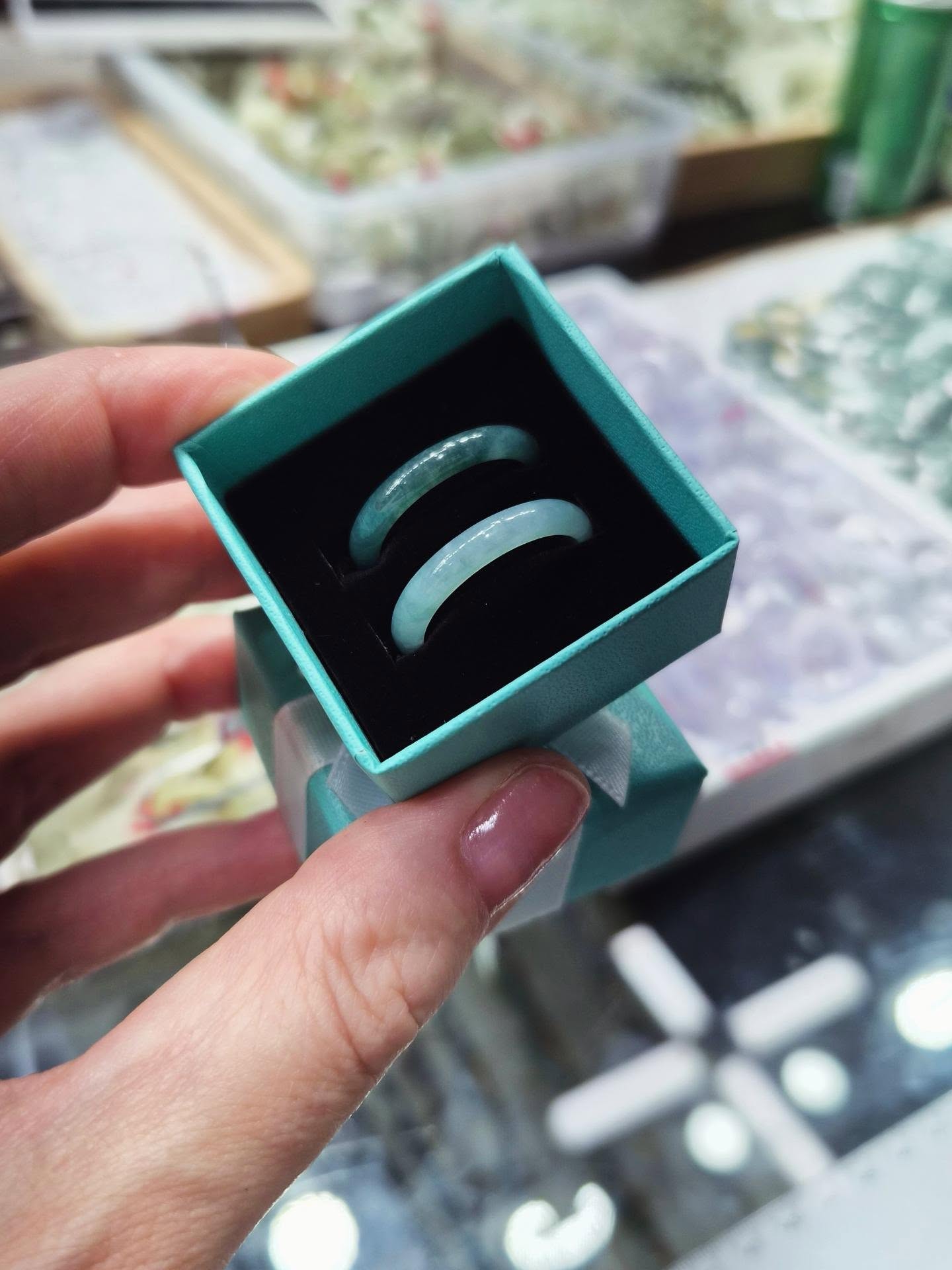 Jongno Shop Sells Jade Jewelry From Around The World