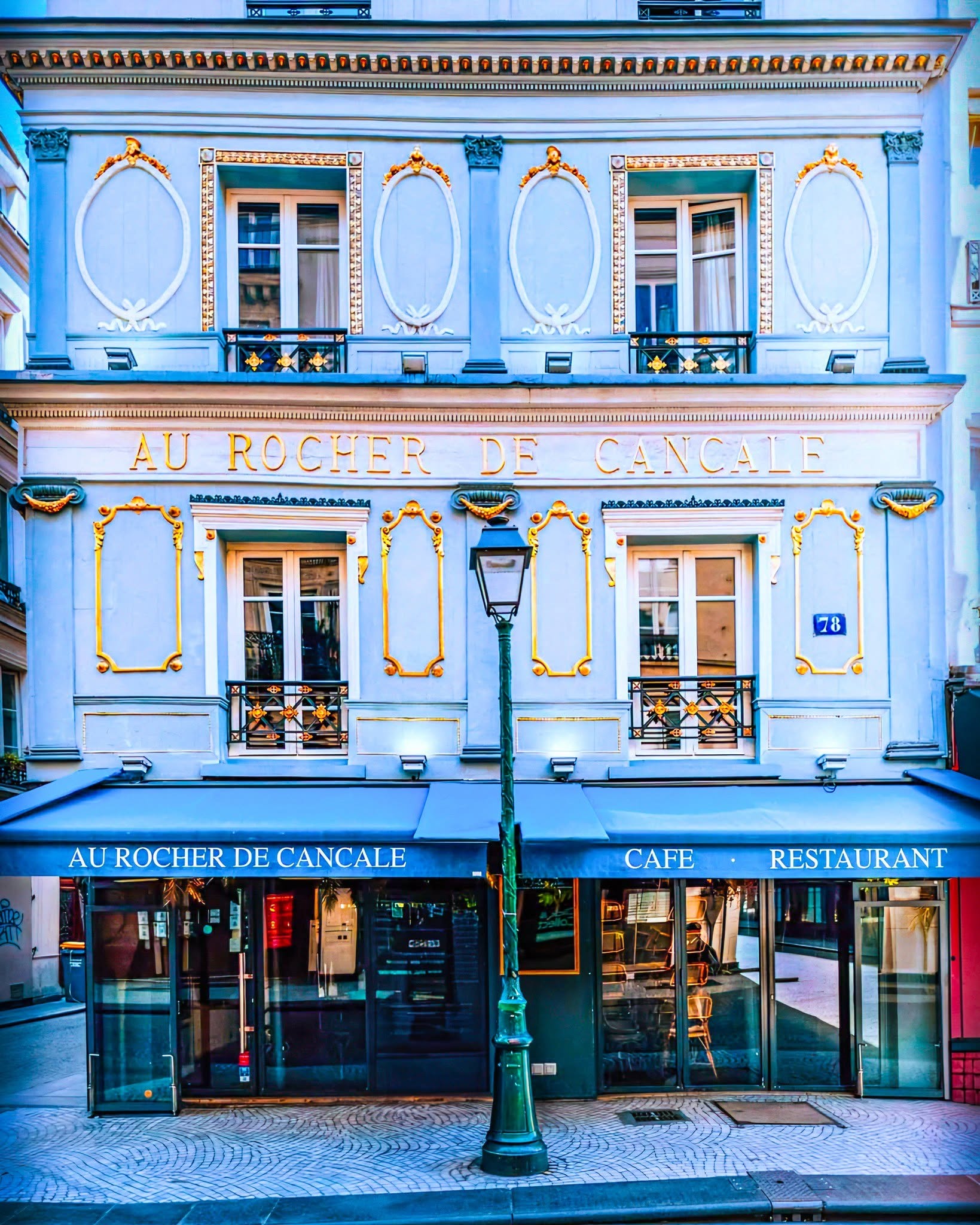 Historic Montorgueil Eateries And Patisserie