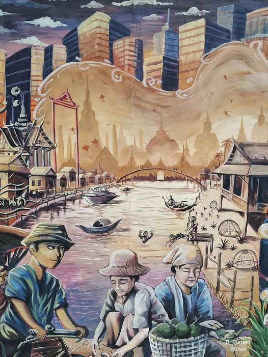 Canal Murals Reflect Thai Culture at Saen Saep and Bo Bae