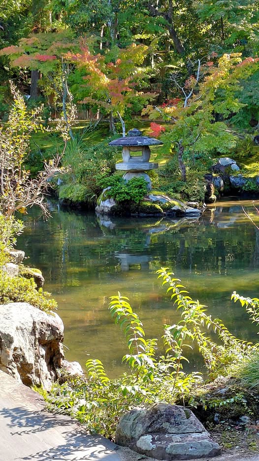 Isuien Garden and Neiraku Museum