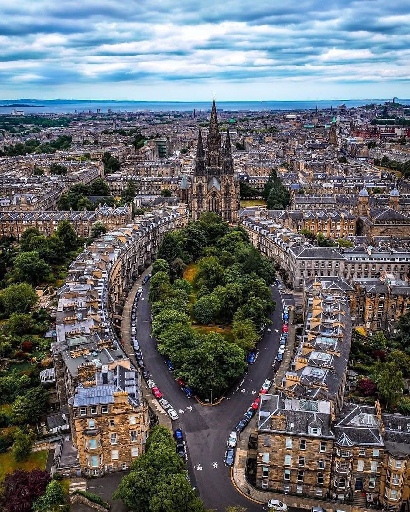 Edinburgh's Unique Architecture And Landscape