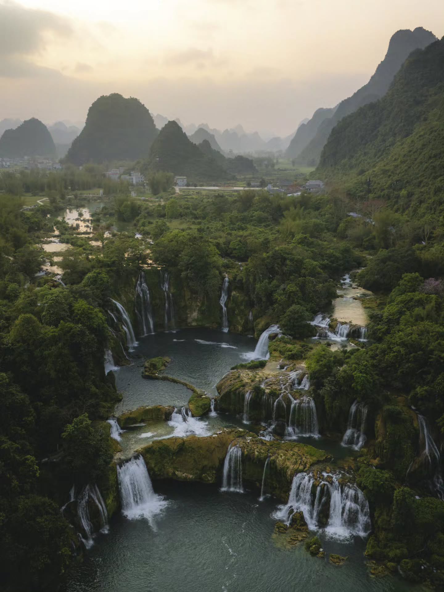 Ban Gioc Waterfall and Cao Bang's Karst Beauty